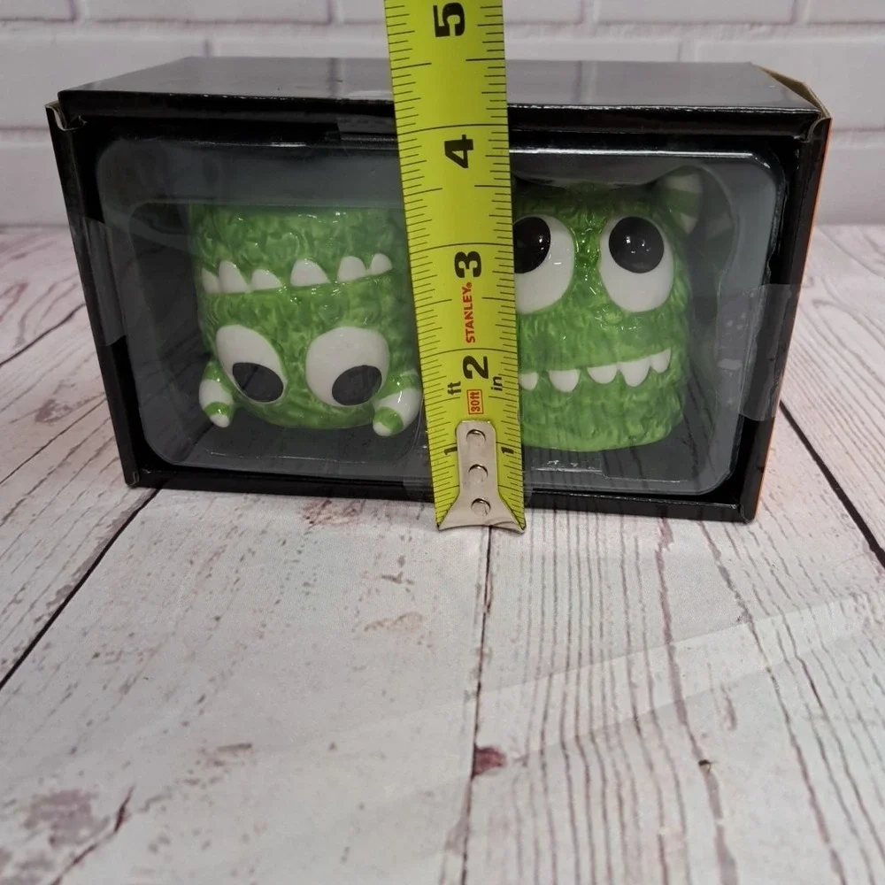 Spooky Halloween Salt & Pepper Green Monsters  New In Box